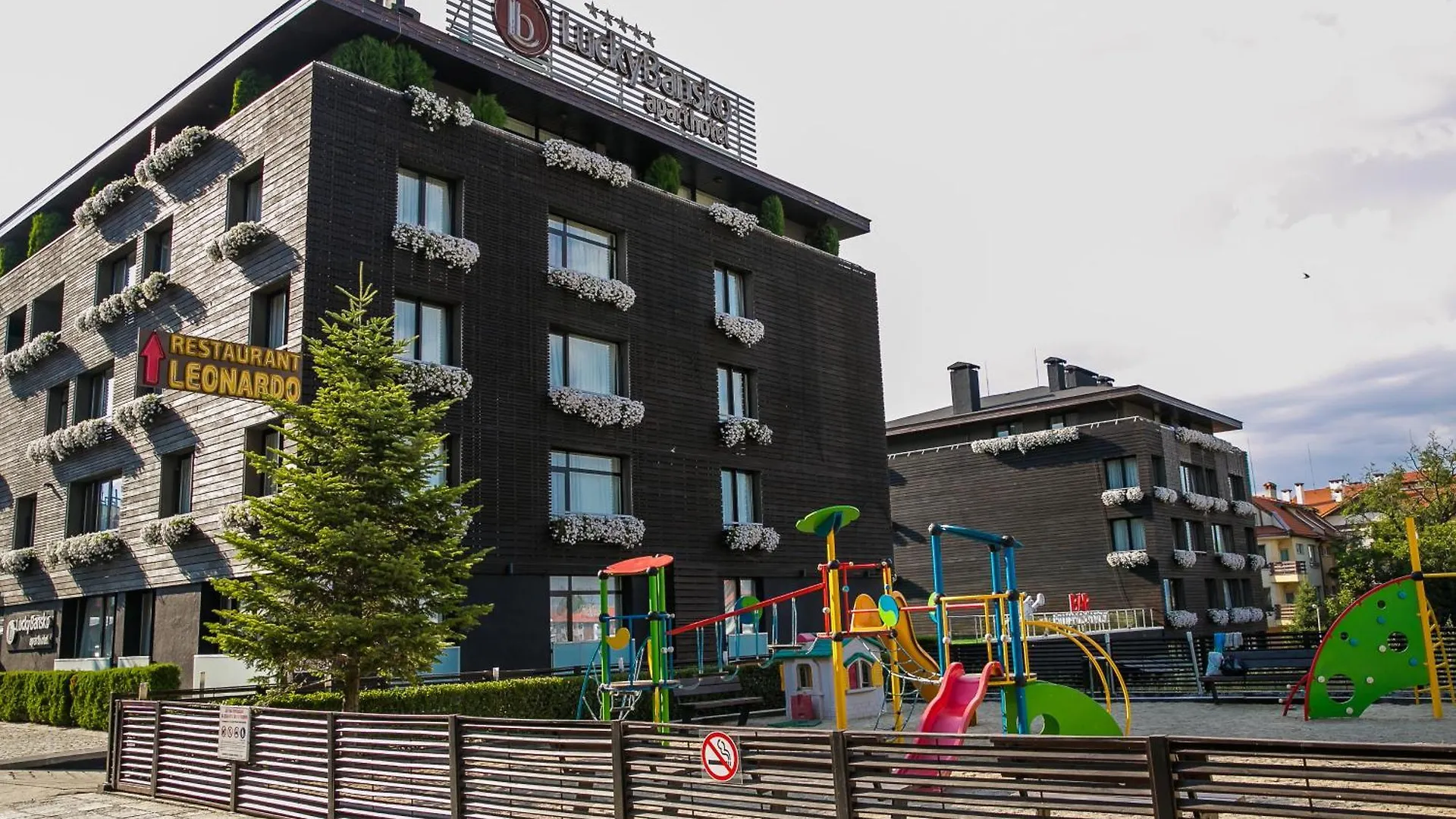 Lucky Bansko Aparthotel Spa & Relax Hotel